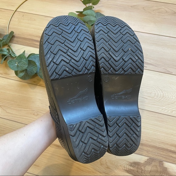 Dansko Women's Dansko Professional Clog Black Woven Leather | Size 41 - Picture 7 of 7